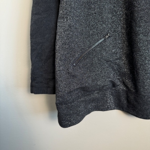 Active Zone Weekend Collection Women's Black Metallic Long Sleeve Top‎ Size X - Picture 2 of 12